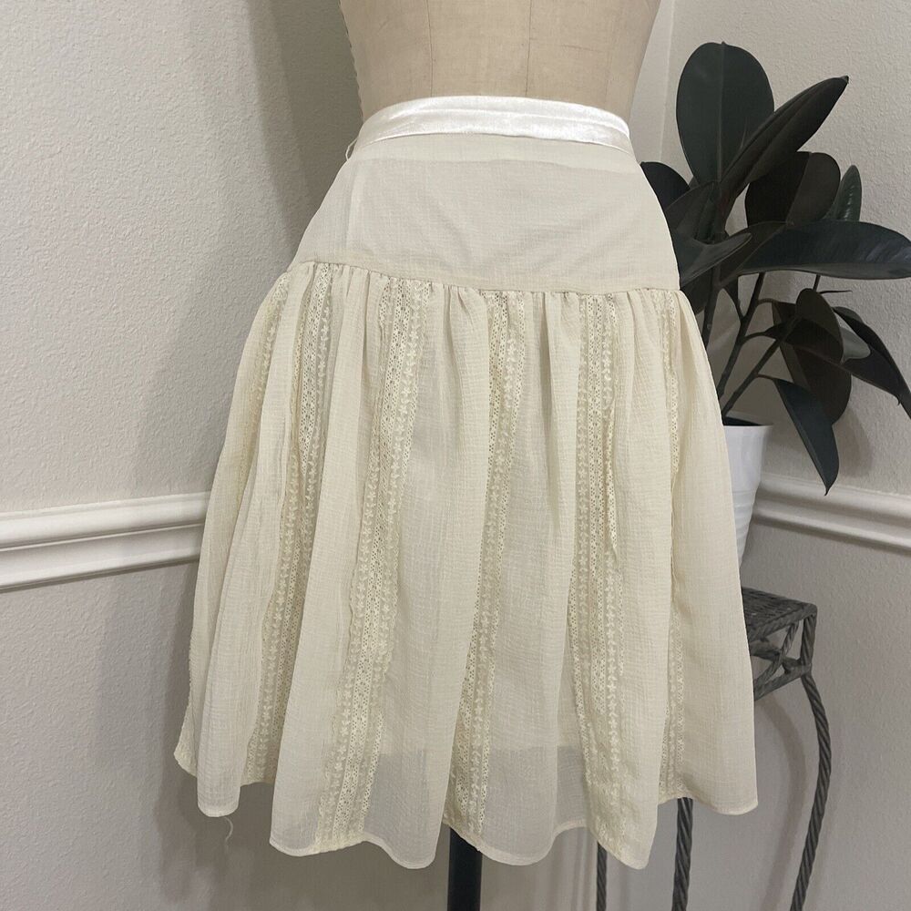 zucozz, ivory skirt, size M
